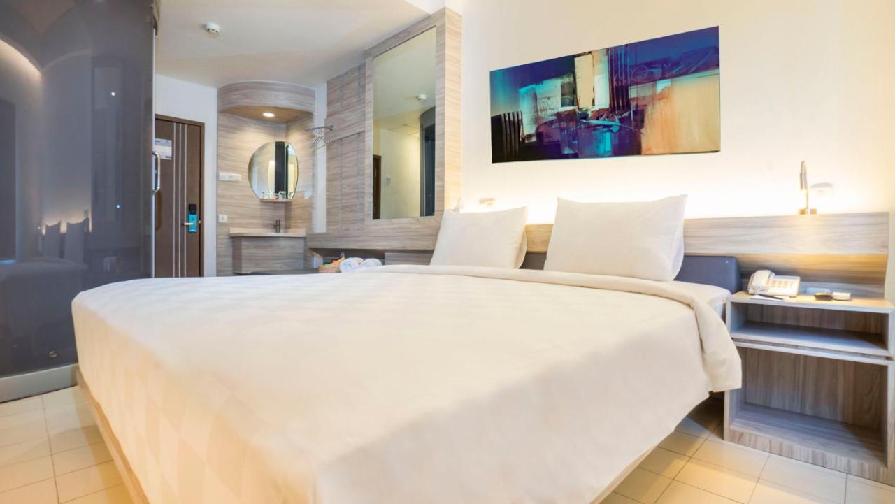 City Of Aventus Hotel - Denpasar Extérieur photo