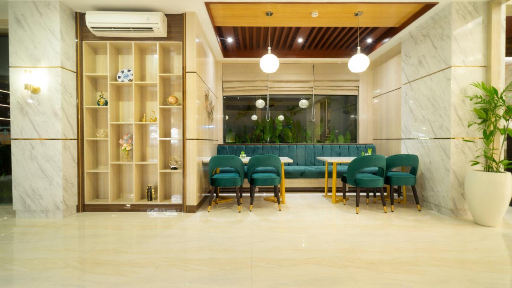 City Of Aventus Hotel - Denpasar Extérieur photo