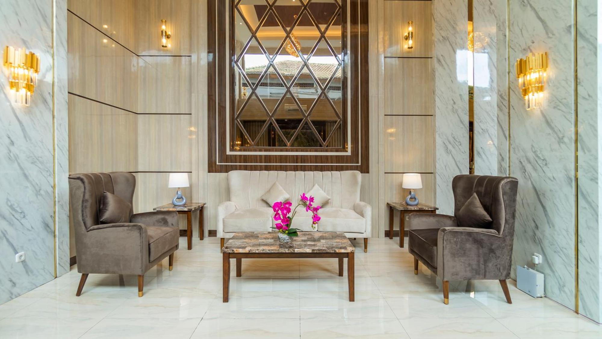 City Of Aventus Hotel - Denpasar Extérieur photo