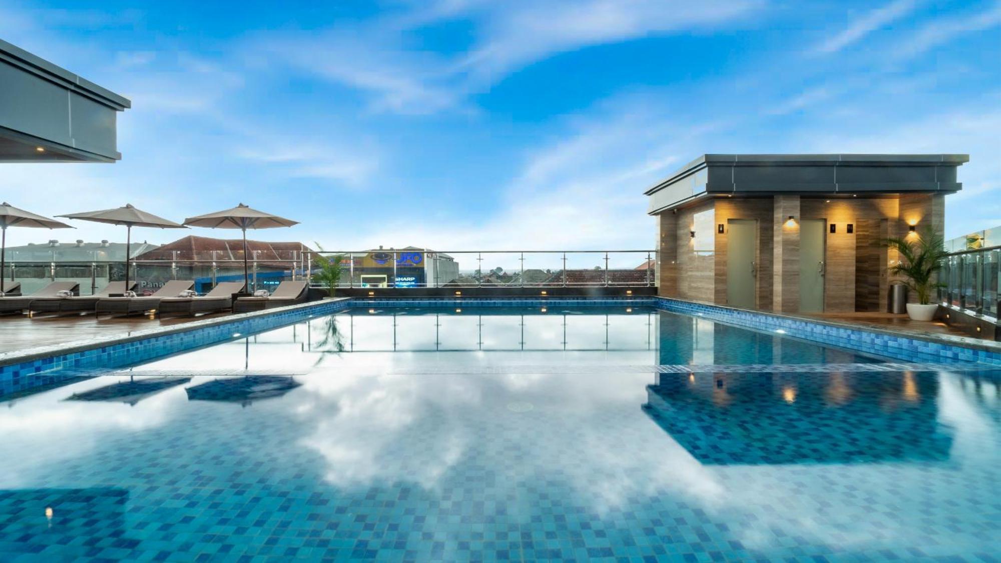 City Of Aventus Hotel - Denpasar Extérieur photo